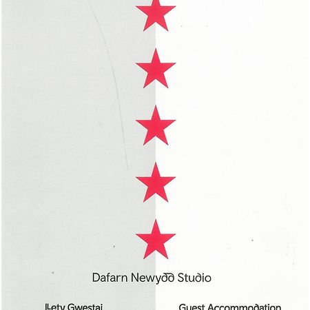 Dafarn Newydd Studio Клангефни Екстериор снимка